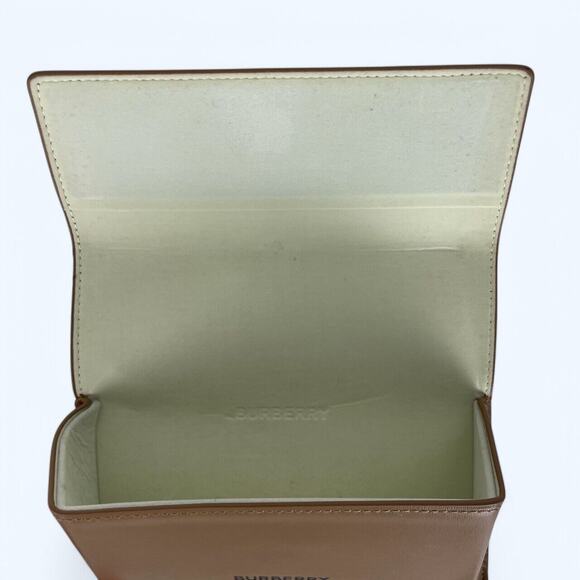 BURBERRY BE4291 346487 Matte Black Sunglasses W/case. Pre-Owned - Picture 8 of 9